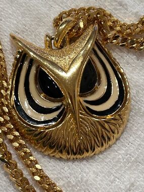 Vintage D’Orlan Articulated Owl Gold Tone Pendant  Necklace with Black and Ivory